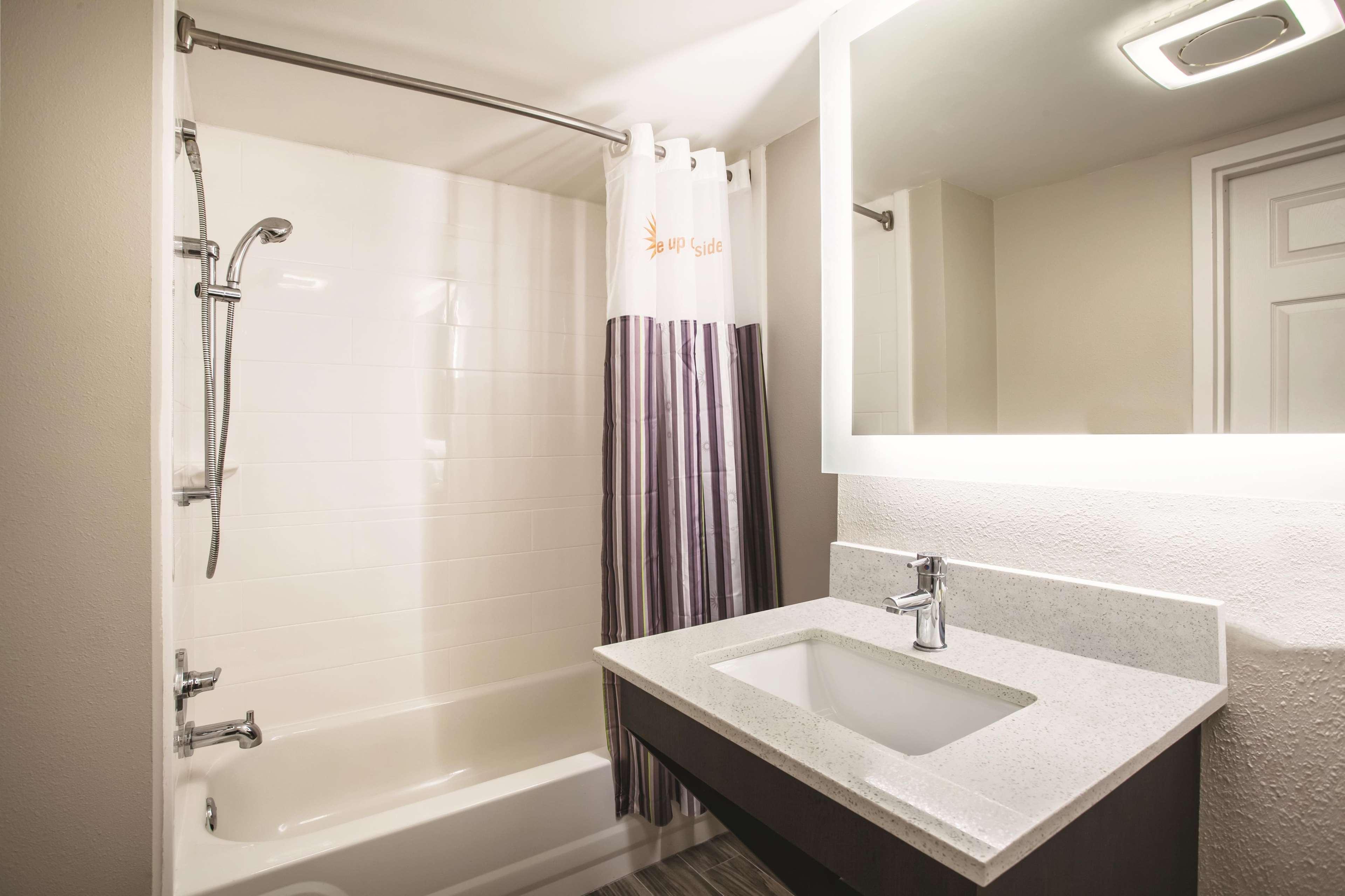 La Quinta By Wyndham Clearwater South Otel Dış mekan fotoğraf
