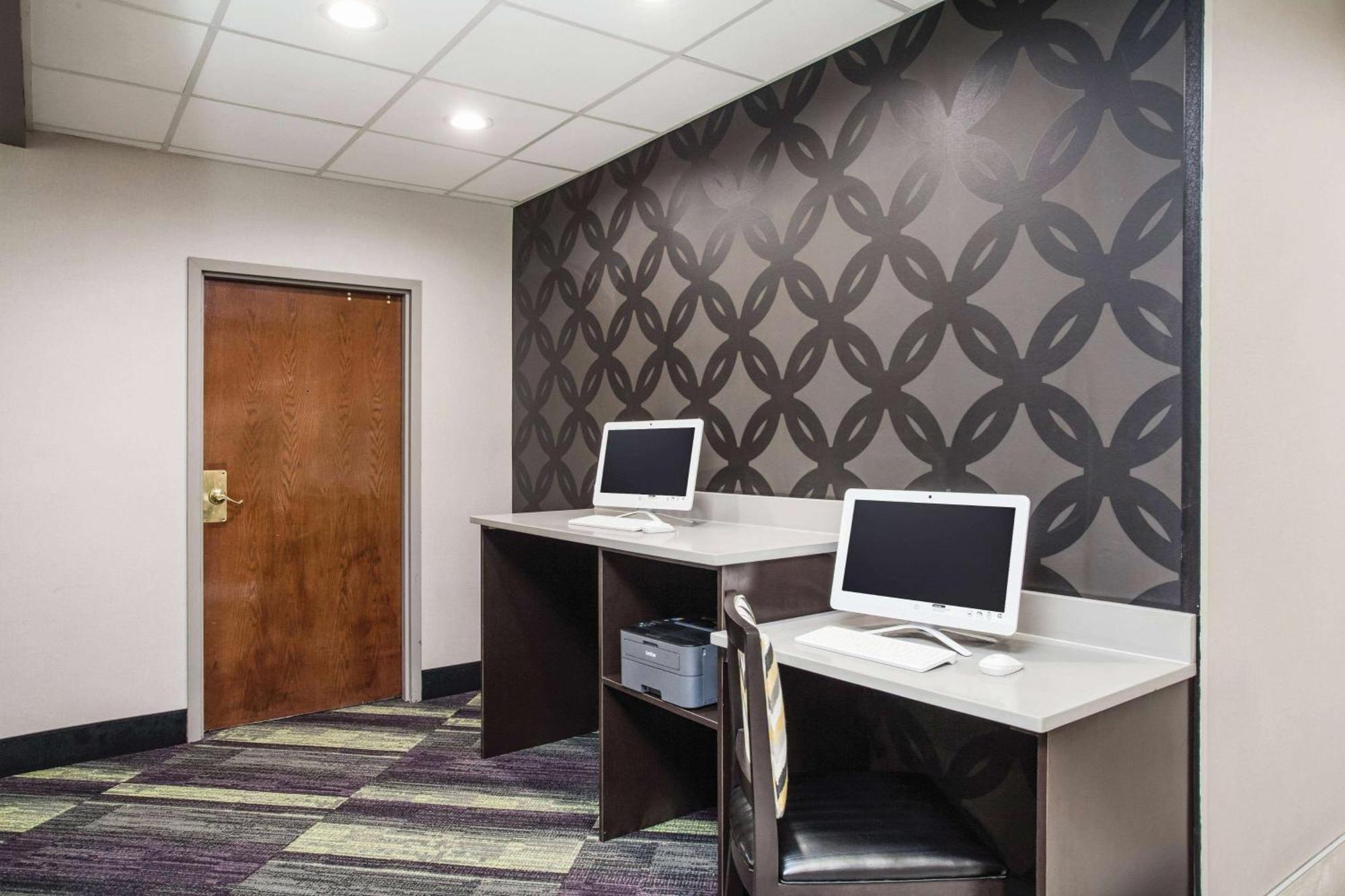 La Quinta By Wyndham Clearwater South Otel Dış mekan fotoğraf