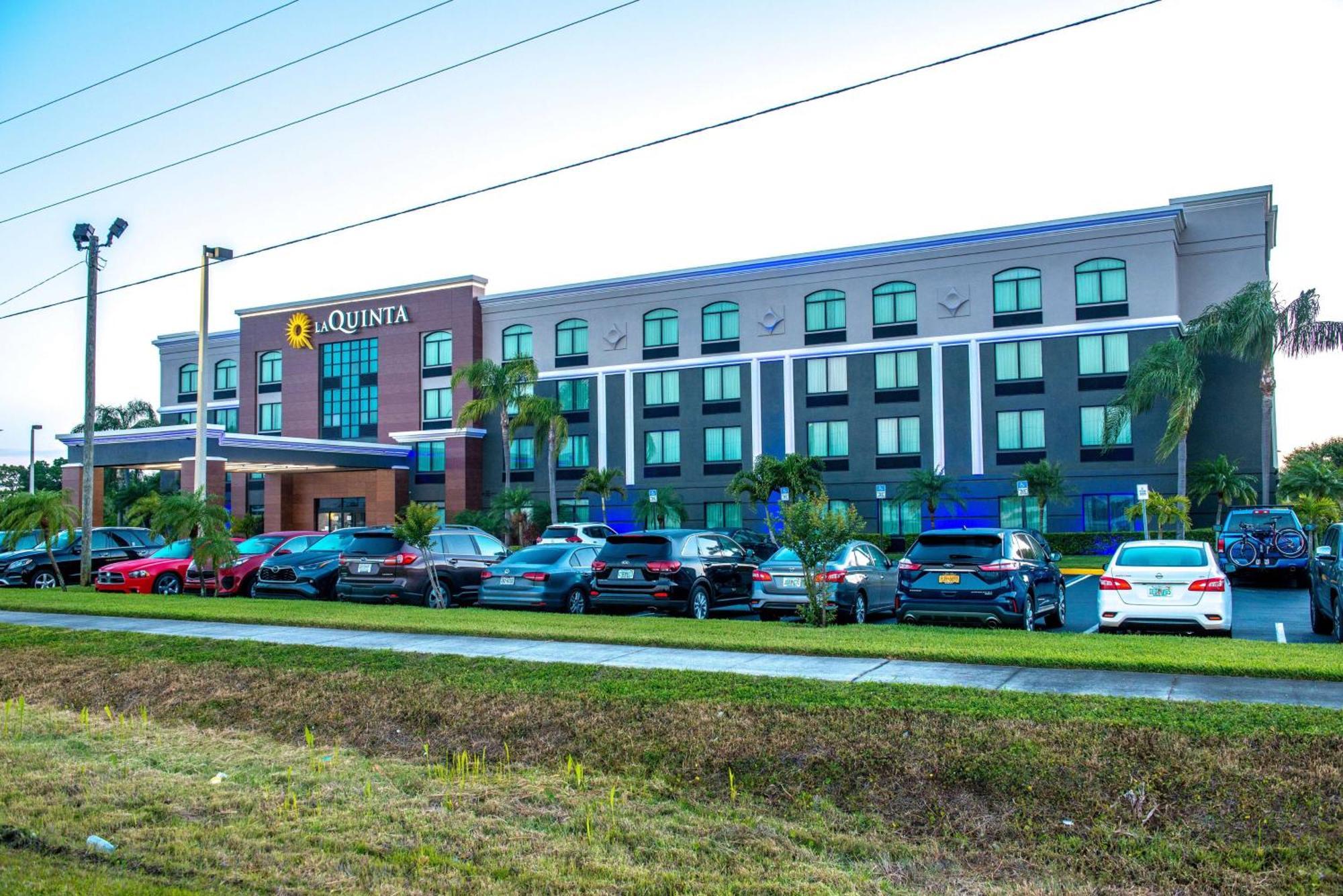 La Quinta By Wyndham Clearwater South Otel Dış mekan fotoğraf