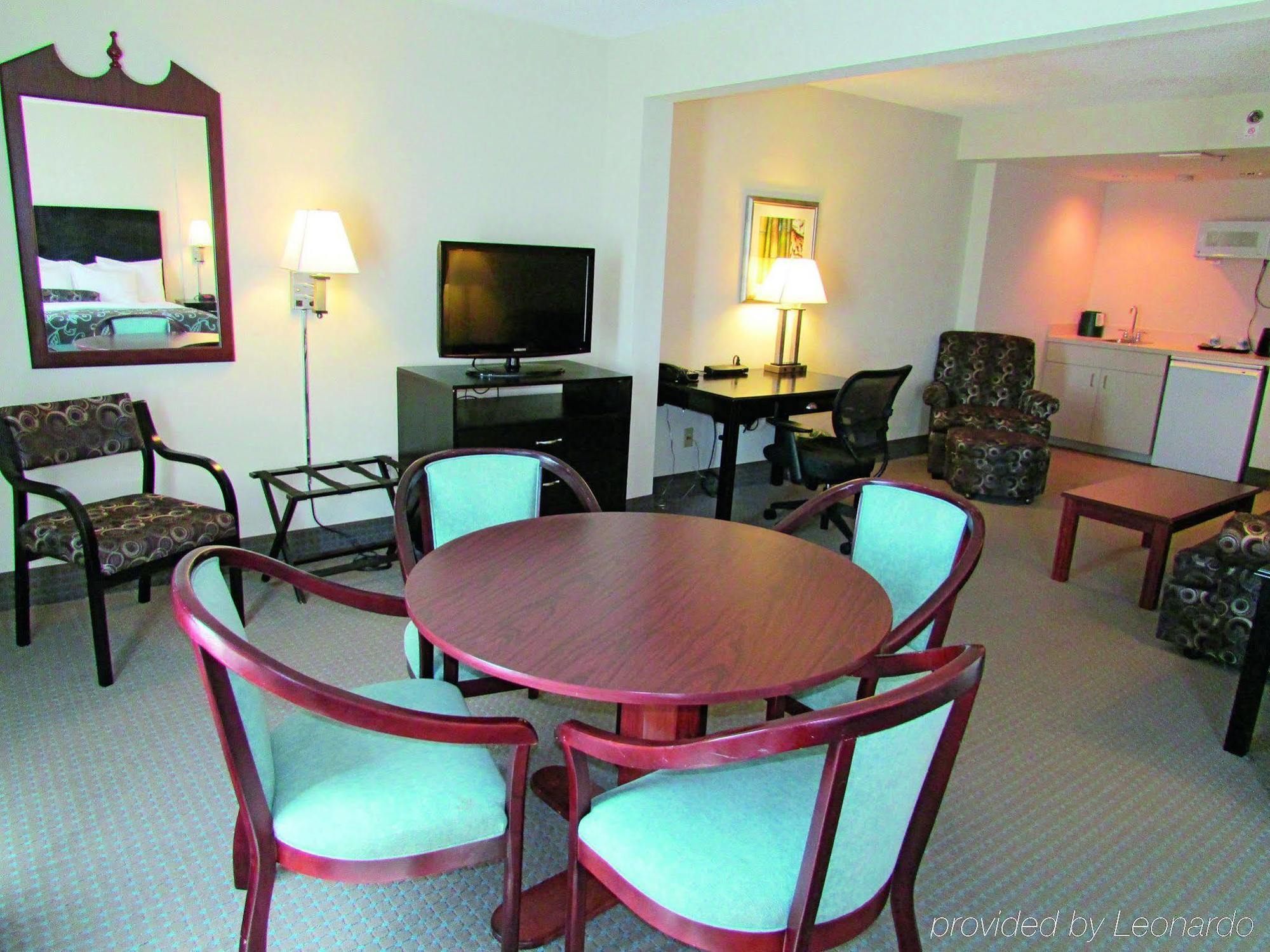 La Quinta By Wyndham Clearwater South Otel Dış mekan fotoğraf